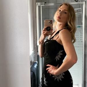 Meet your Posher, Marie